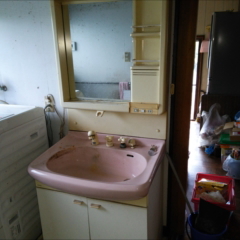 洗面化粧台取り換え工事