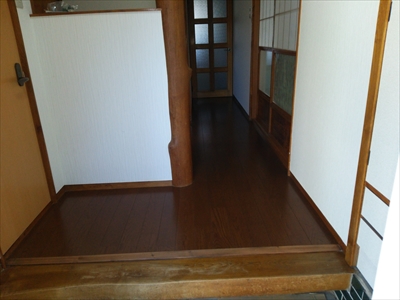 玄関前床張り替え後の画像
